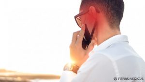 Populiarūs mobilieji telefonai galimai peržengia spinduliuotės ribas